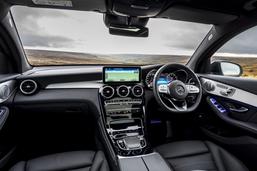 Торпедо Mercedes-AMG GLC43 4Matic Coupe (C253) 2019 года  (UK) (фото 38 из 69)